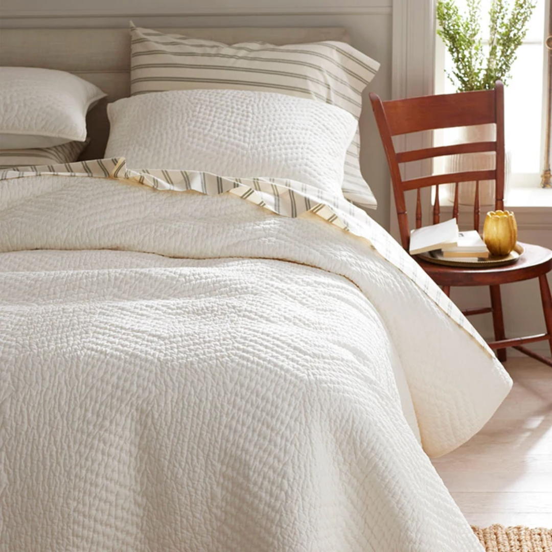 Luxury Quilts & Coverlets Bedding Collection | USA Supplier