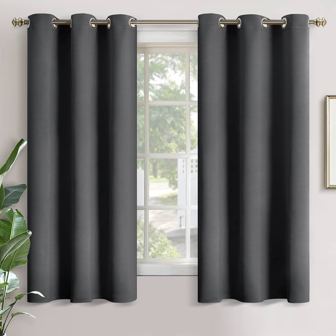 High Quality Blackout Curtains Light Blocking Thermal Drapes for Bedroom Privacy and Energy Saving