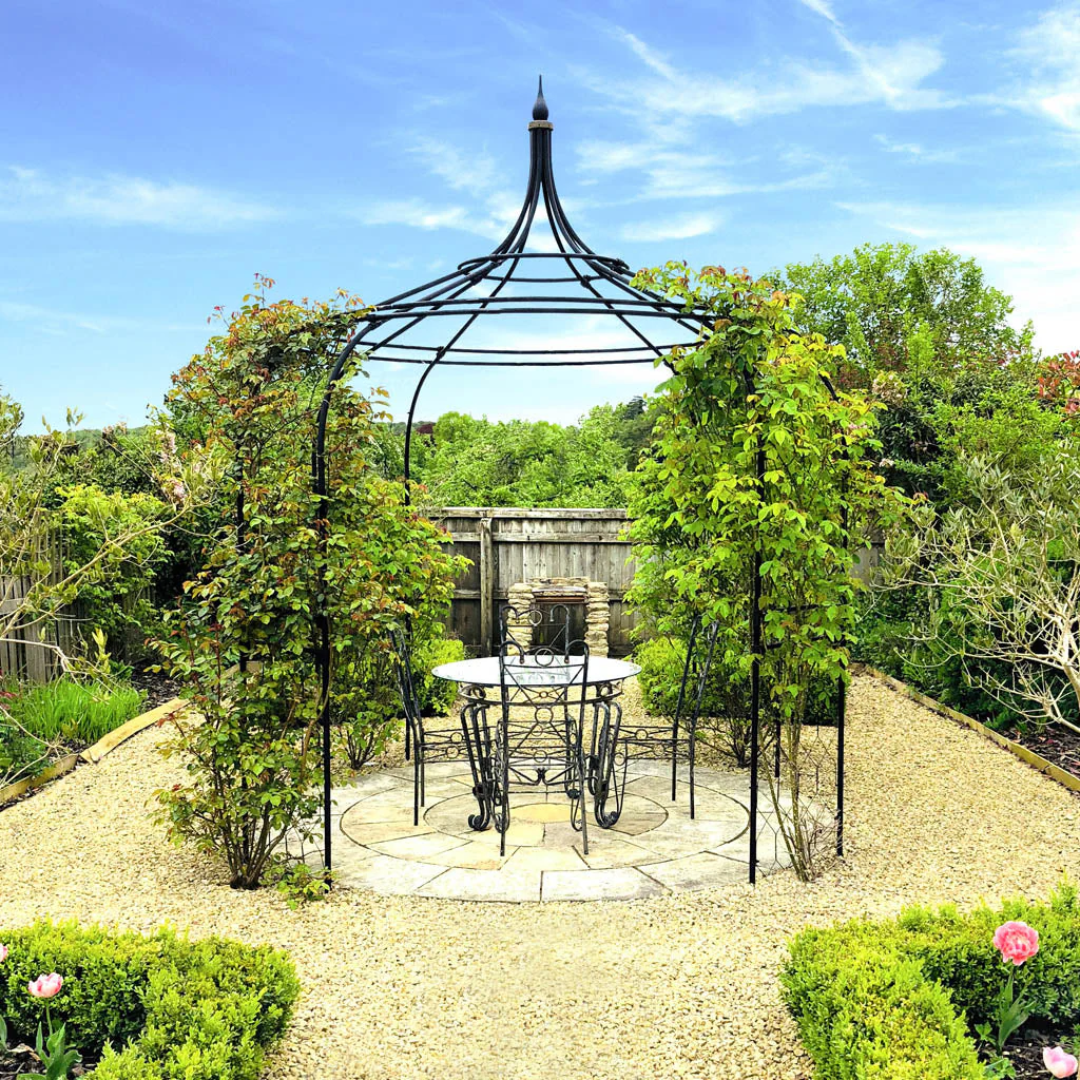 Gothic Metal Gazebo for Vintage Outdoor Garden Architecture