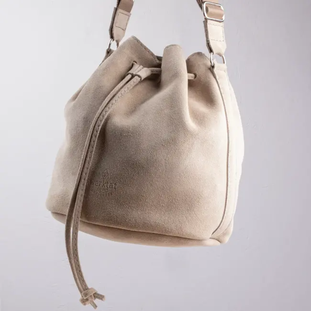 Premium Leather Bucket Bag Stylish Handbag for Women Spacious Durable Elegant Everyday Carry Bag
