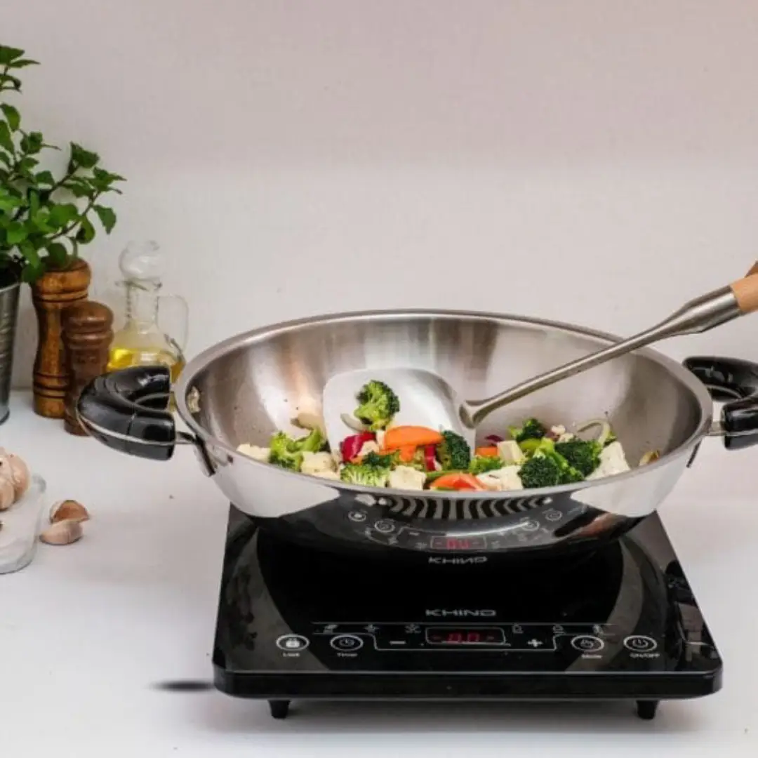 La gourmet Stainless Steel Ladle – Wood Handle Cooking Utensil | Malaysia Cookware Supplier