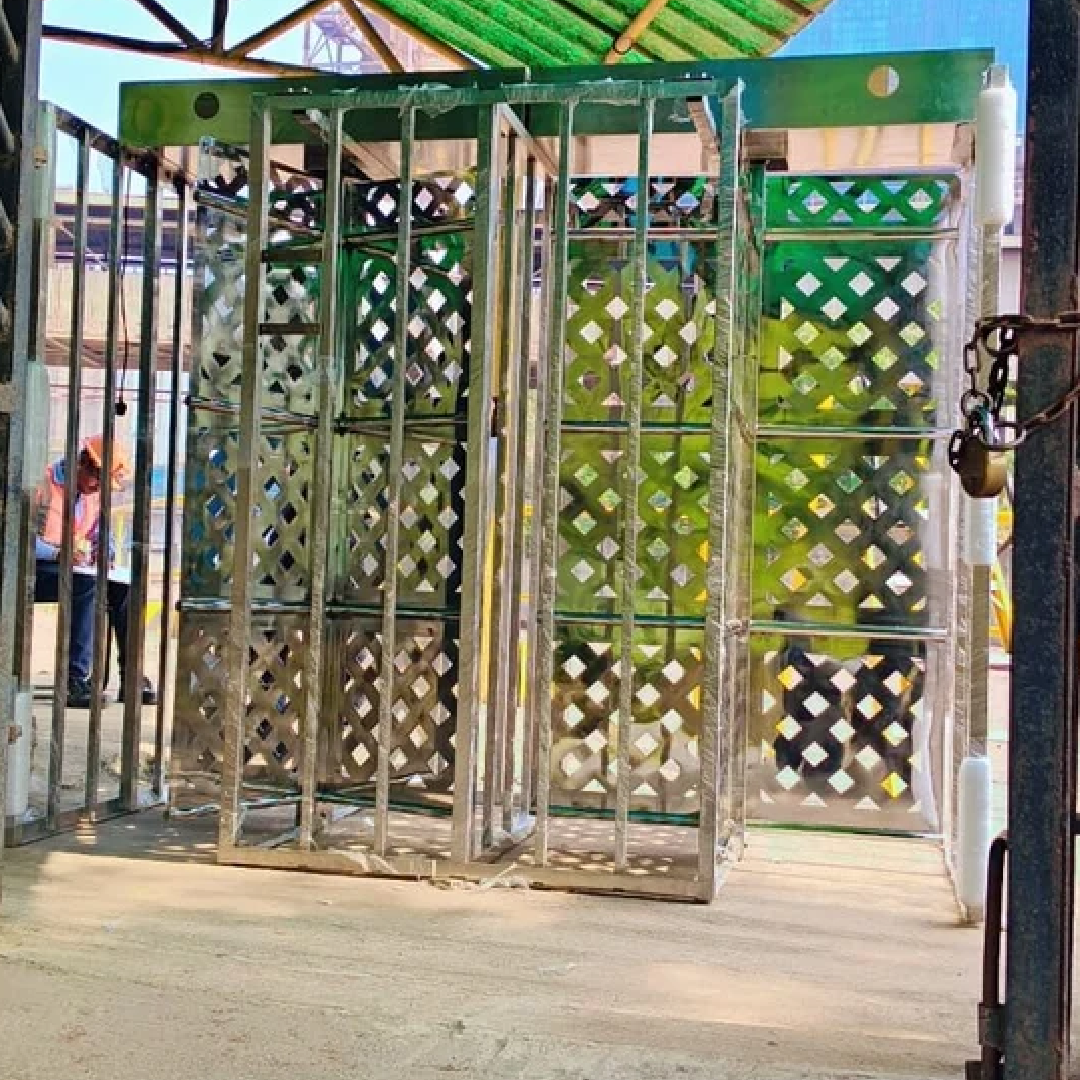 Full Height Turnstiles for Maximum Security and Controlled Access 