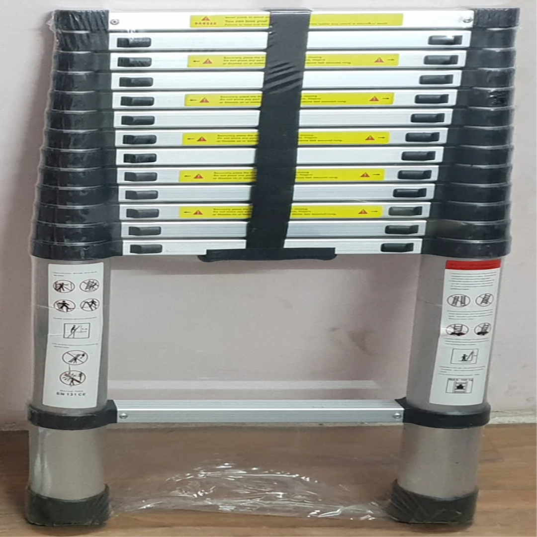 Aluminum Telescopic Ladder – Silver Finish