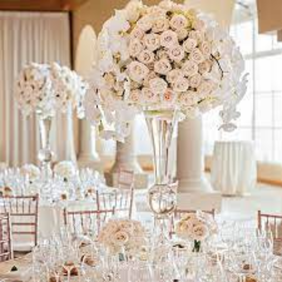 Luxury Centerpieces Crafted to Elevate Premium Settings